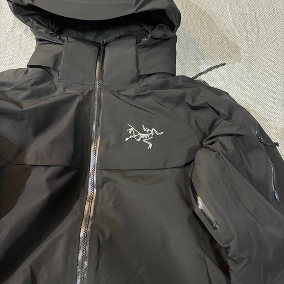 Arc'teryx Men's Down Jacket - Picture 4 of 7